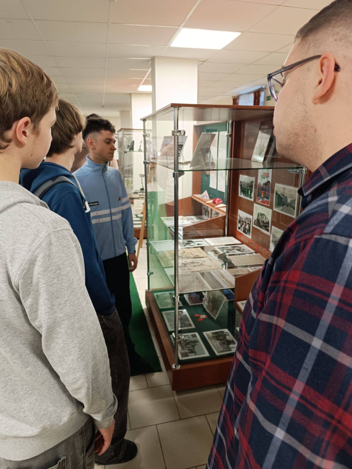 photo 2025-12-16 18-39-25