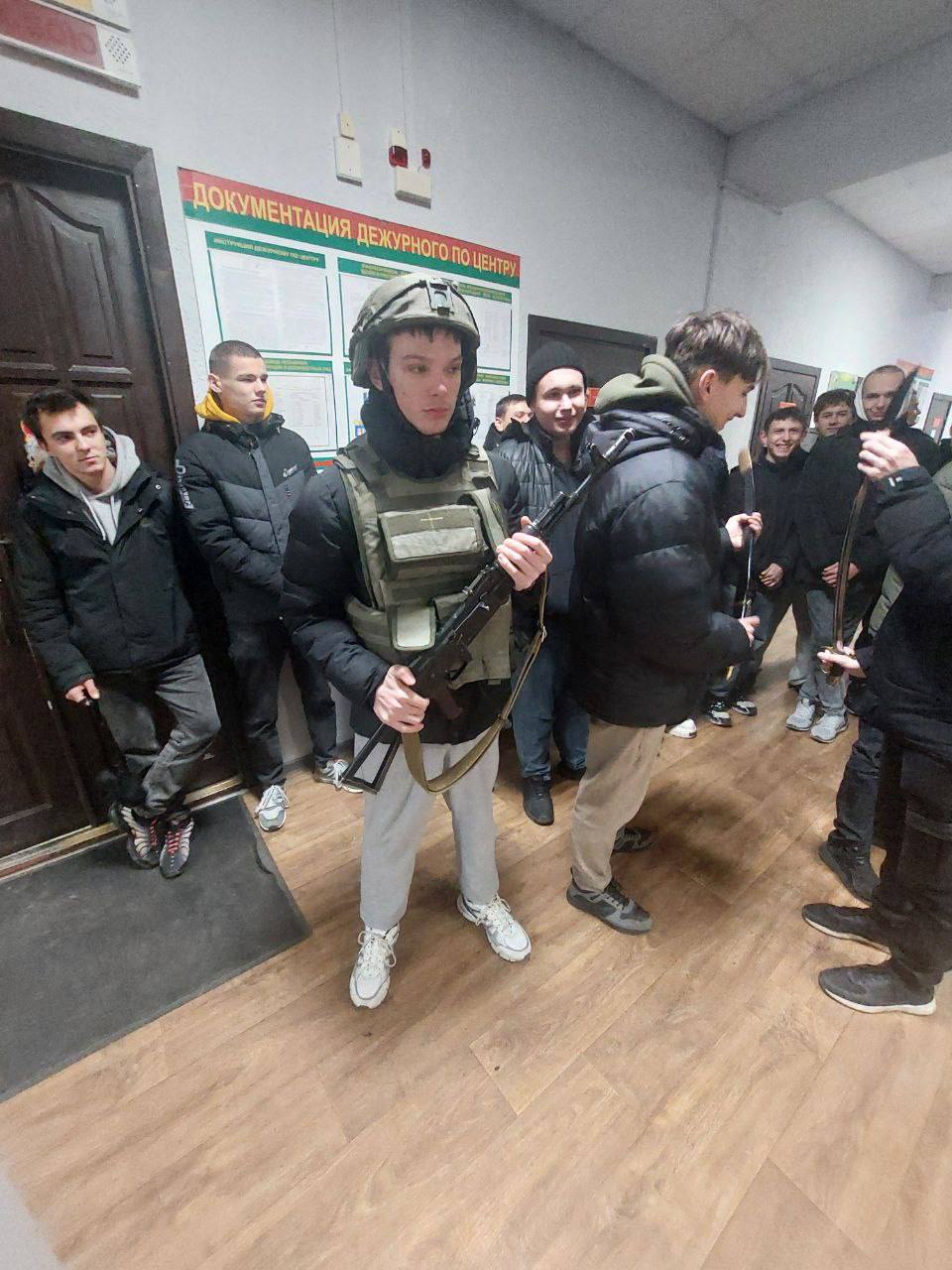 photo 2025-12-18 19-23-16