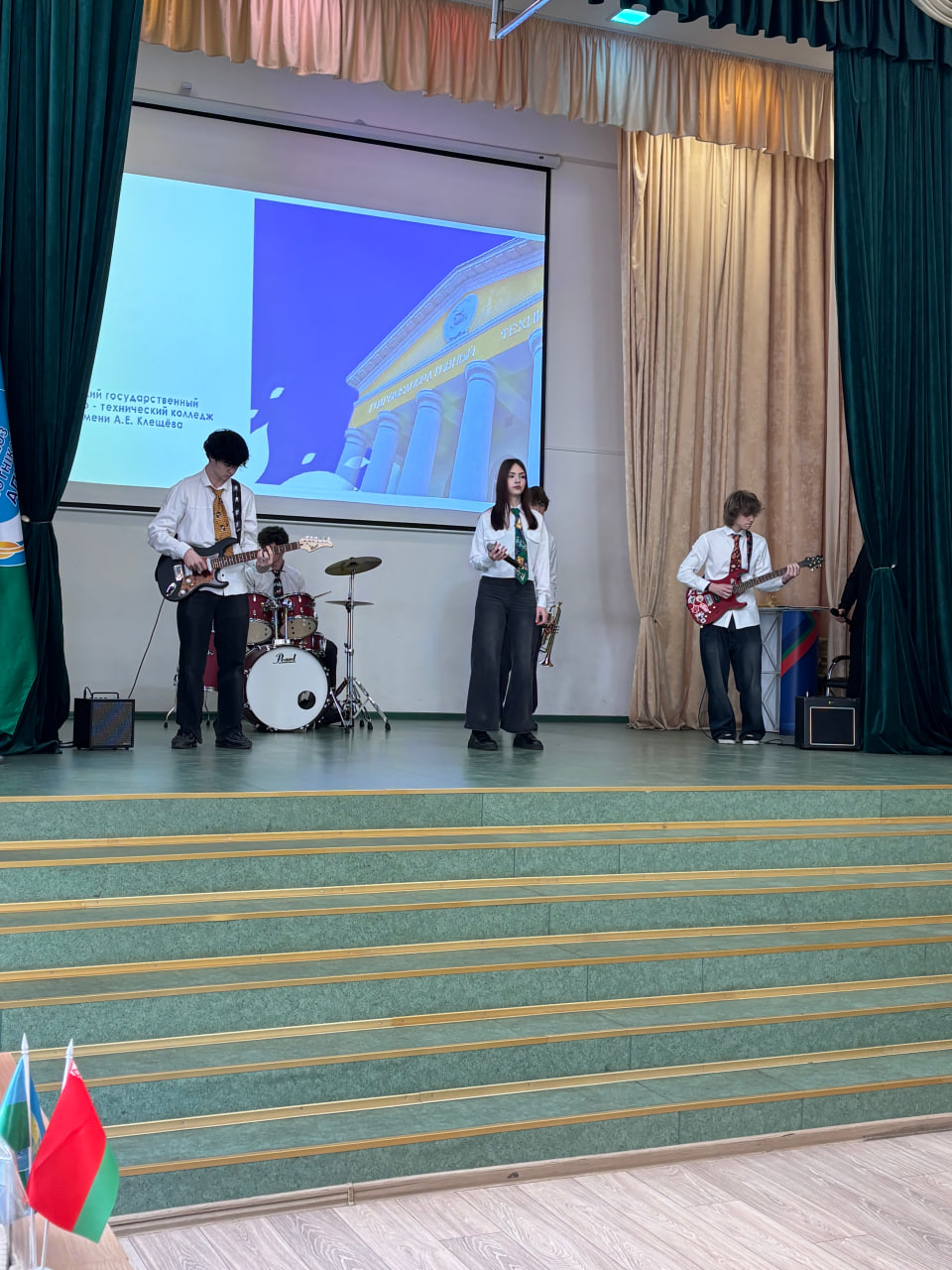 photo 2026-04-16 18-43-29